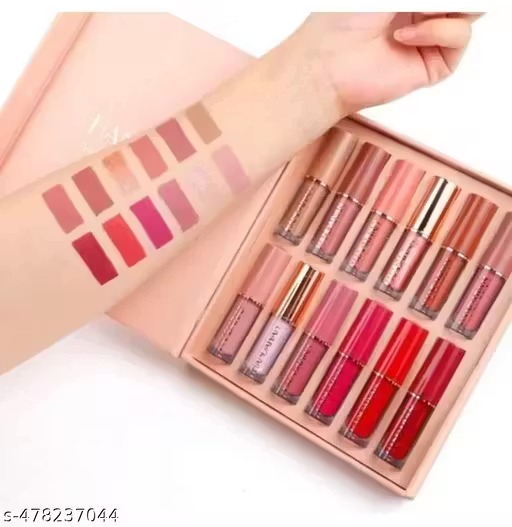 Lipstick set of multicolor